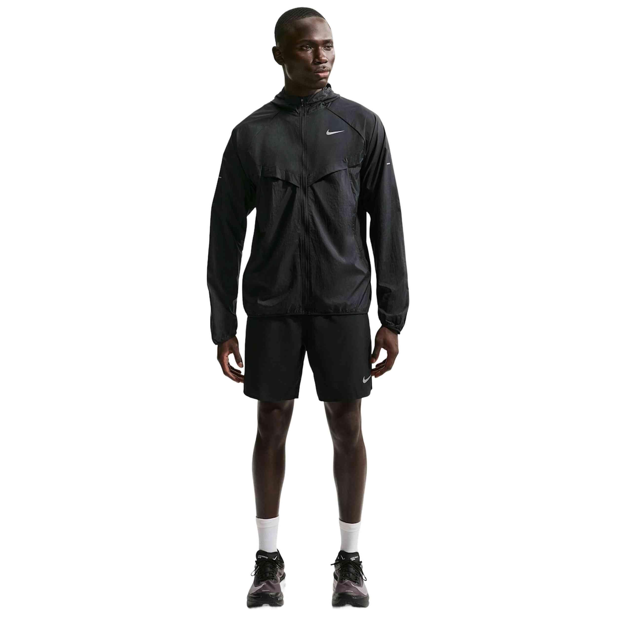 Camiseta de manga larga Nike modelo Chaqueta Nike Stride De Running para hombre 4/5