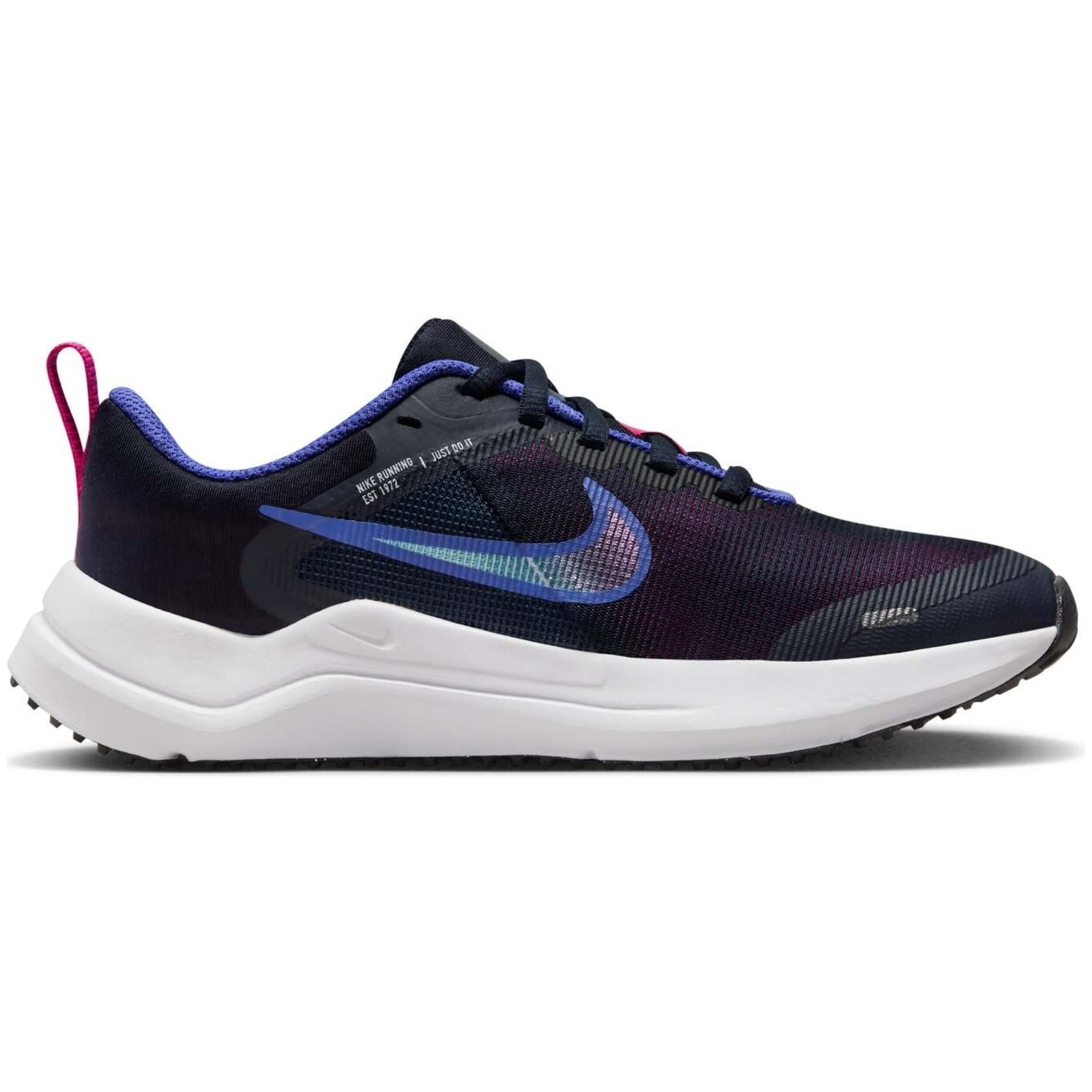 NIKE picture