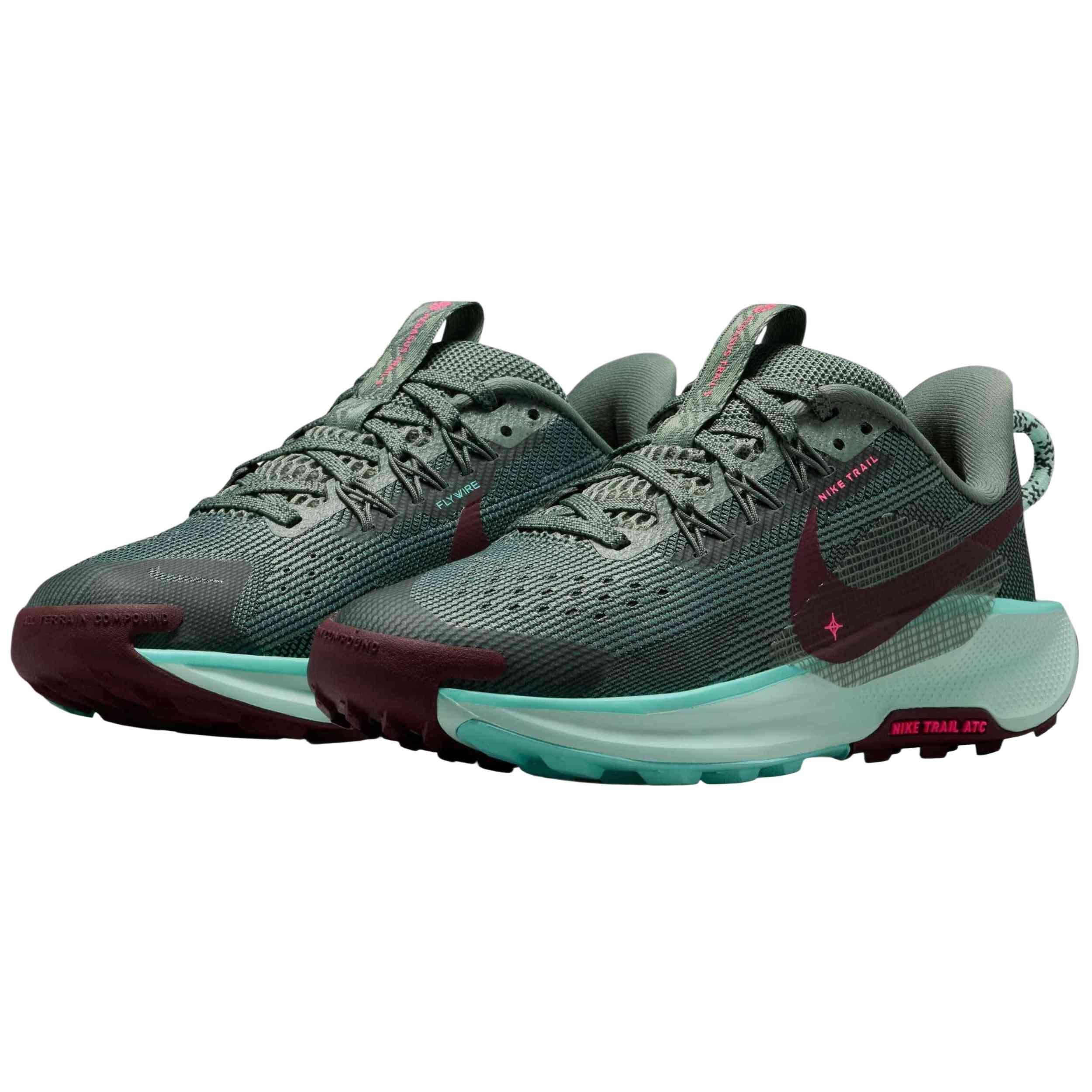 Zapatillas de trekking Nike modelo FV5638-301 para mujer 5/5