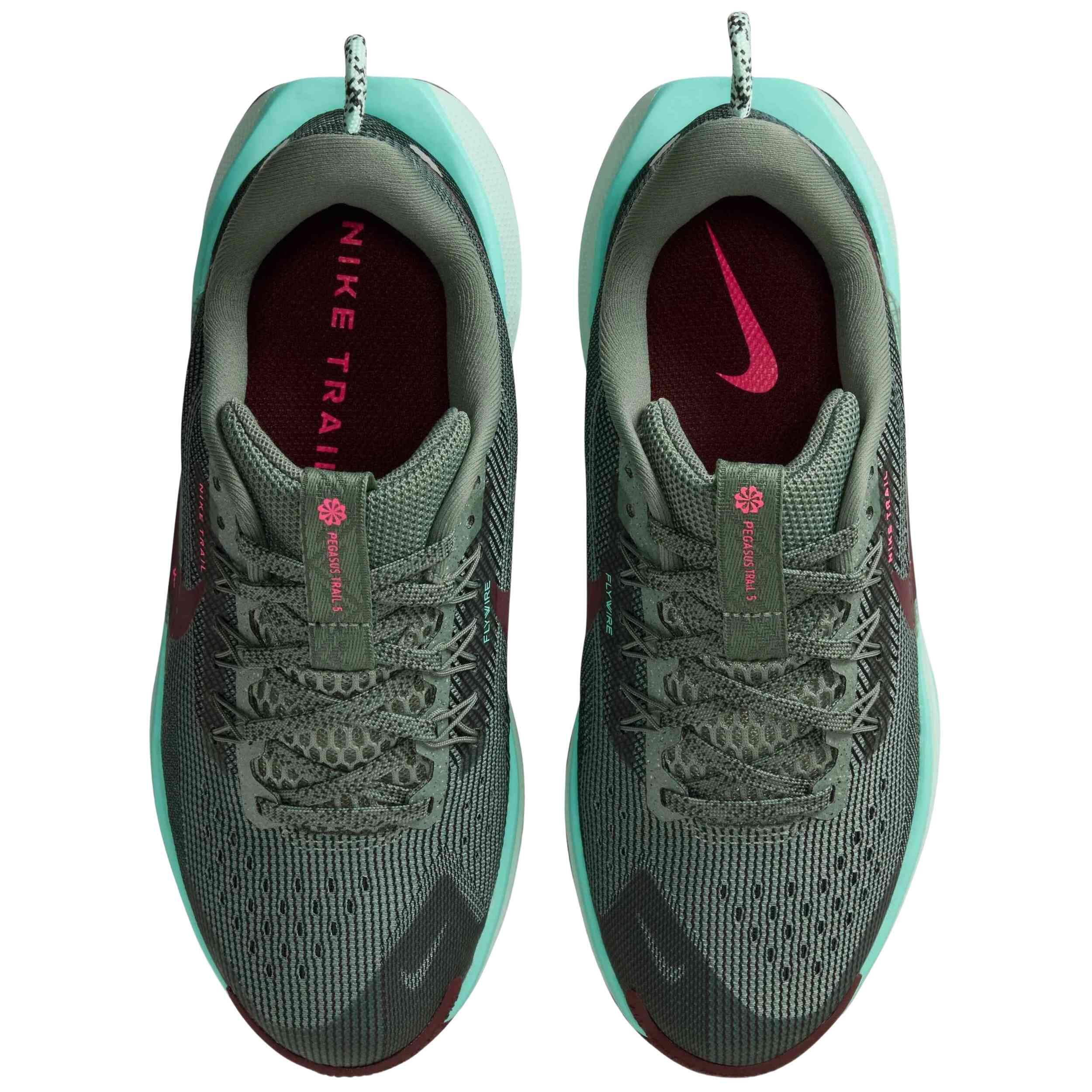 Zapatillas de trekking Nike modelo FV5638-301 para mujer 4/5