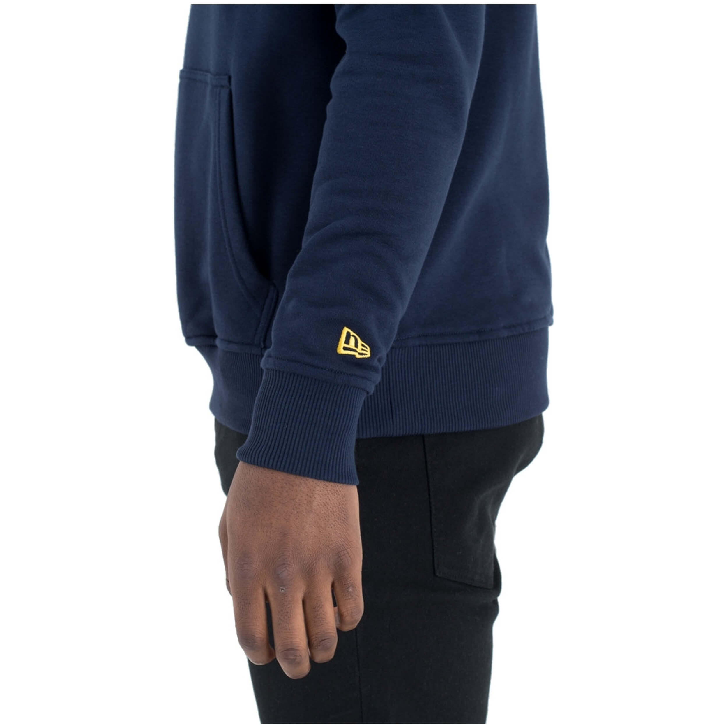 Sweat à capuche New era modèle 11546175 pour homme 3/4