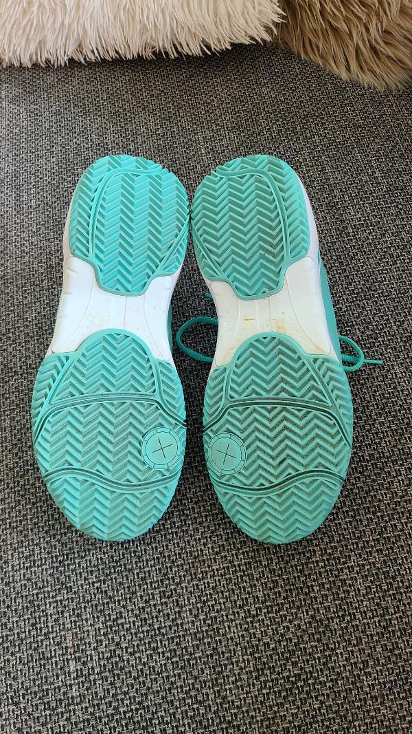 Tussen Particulieren - Kuikma padelschoenen maat 39, groen, zo goed als n 6/7