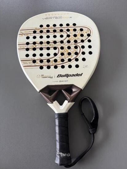 Tussen Particulieren - Bullpadel Vertex 05 Light Brussel 2026 (Delfi)