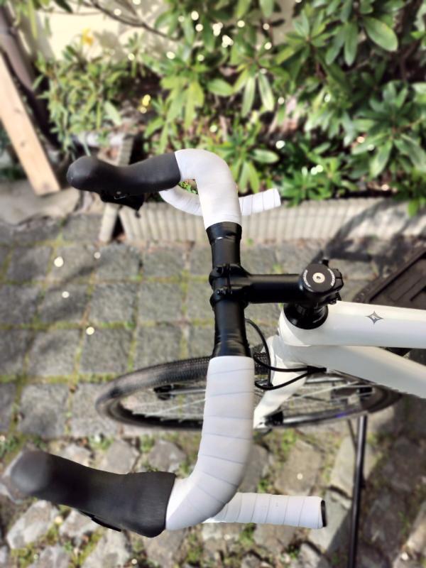 Entre Particuliers - Vélo gravel Specialized en carbone en parfait état 6/7