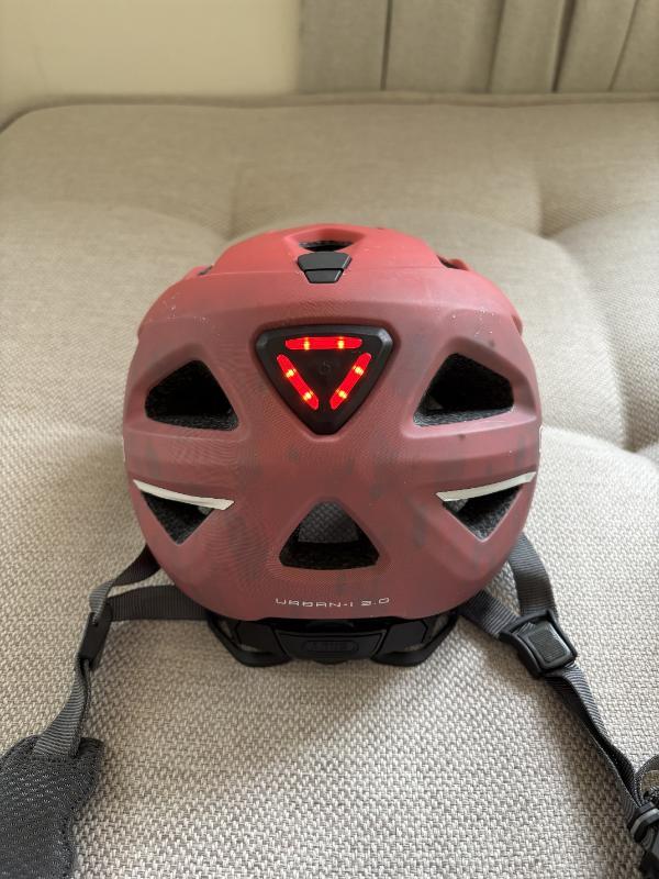 Tussen Particulieren - ABUS-helm 2/5
