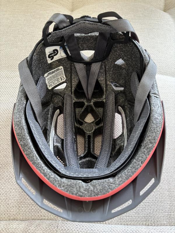 Tussen Particulieren - ABUS-helm 5/5