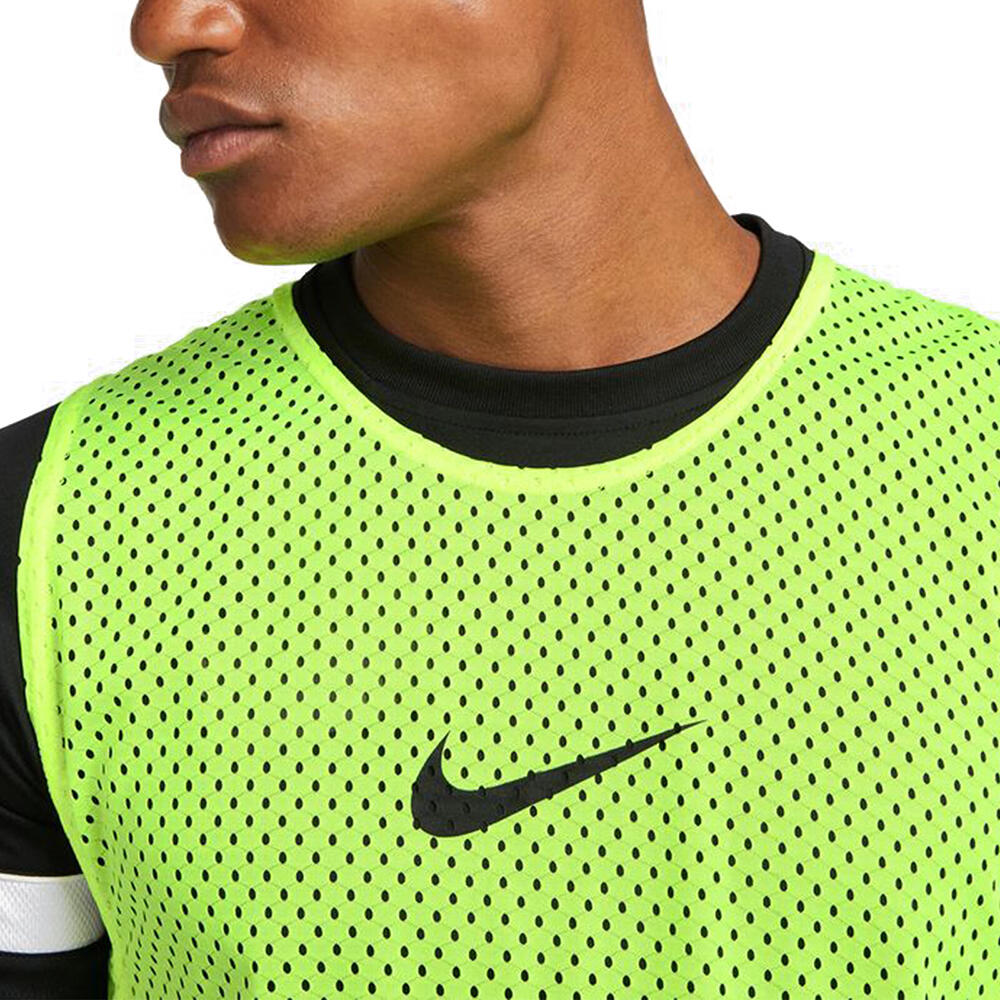 Nike DV7425-702 Antrenman Yeleği L