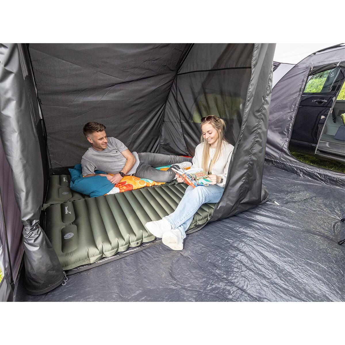 Auvent autoportant minibus van Esbjerg Travel 2 Protect - 1 cabine, 2 personnes 6/7
