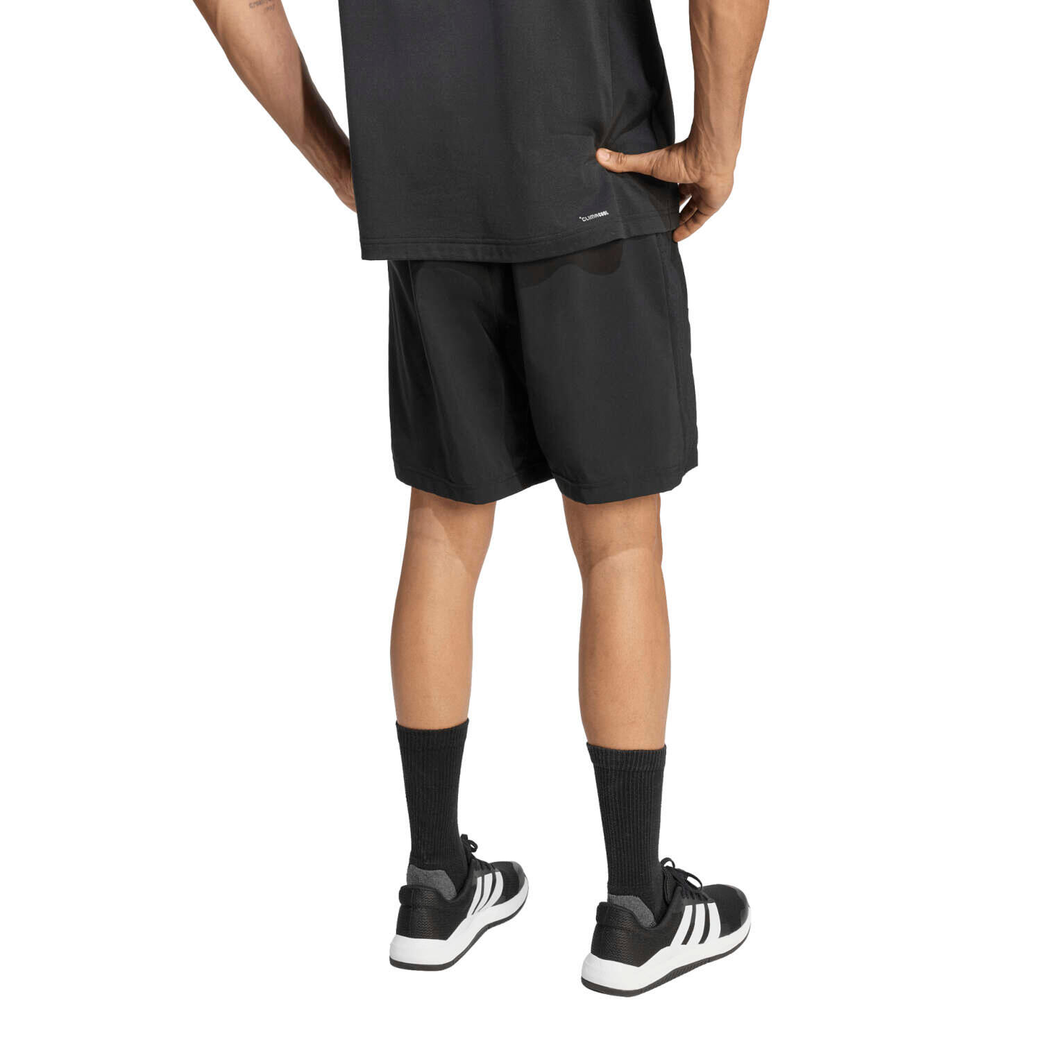SHORT DA ALLENAMENTO IN TESSUTO ESSENTIALS BASE 9/14