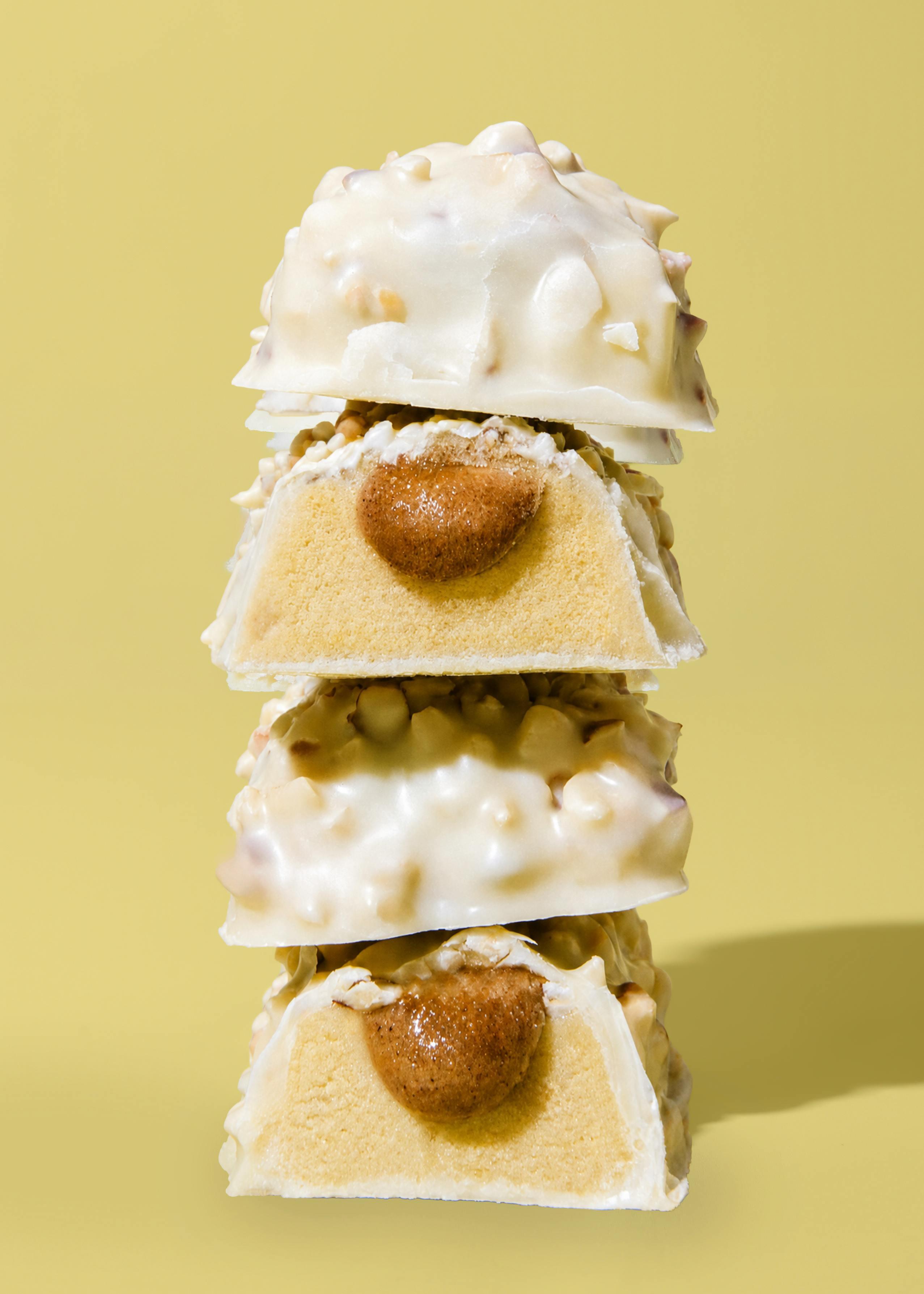 Barretta proteica deluxe con cioccolato bianco e nocciole | 12 x 55 g 3/7