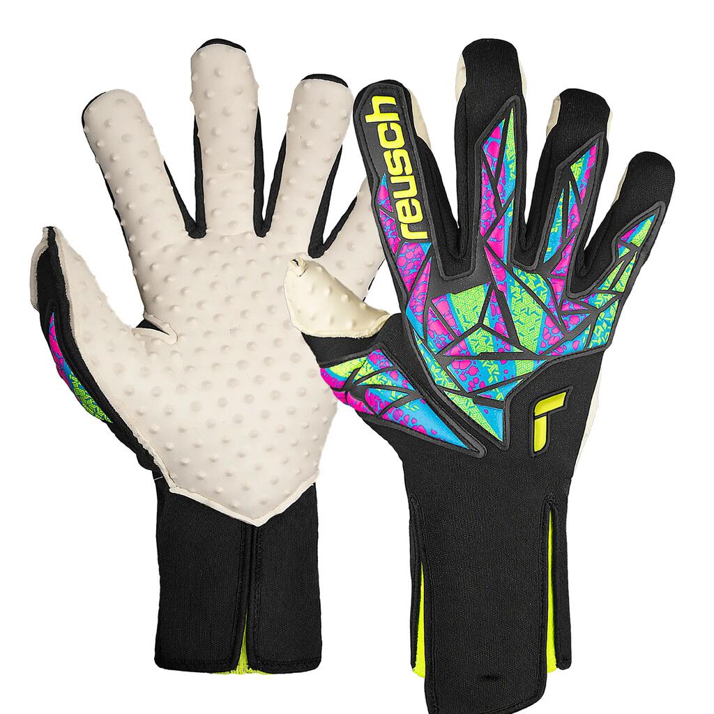 Reusch Attrakt SpeedBump Strapless AdaptiveFlex Goalkeeper Gloves