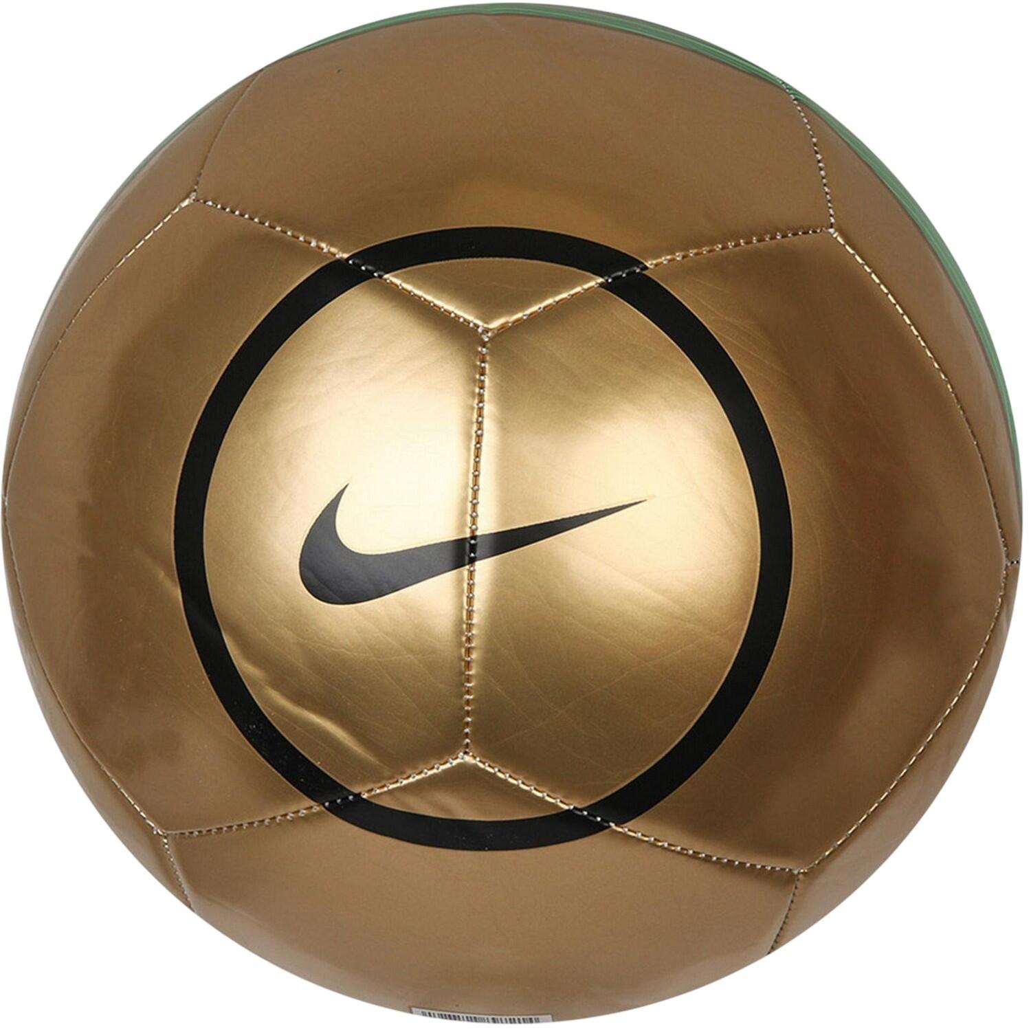Nike Academy Football