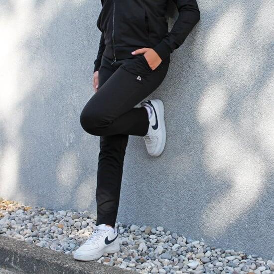 2-Pack dames stretch joggingbroek Nadia met rechte pijp. 2/5