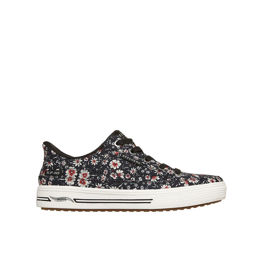 SKECHERS picture