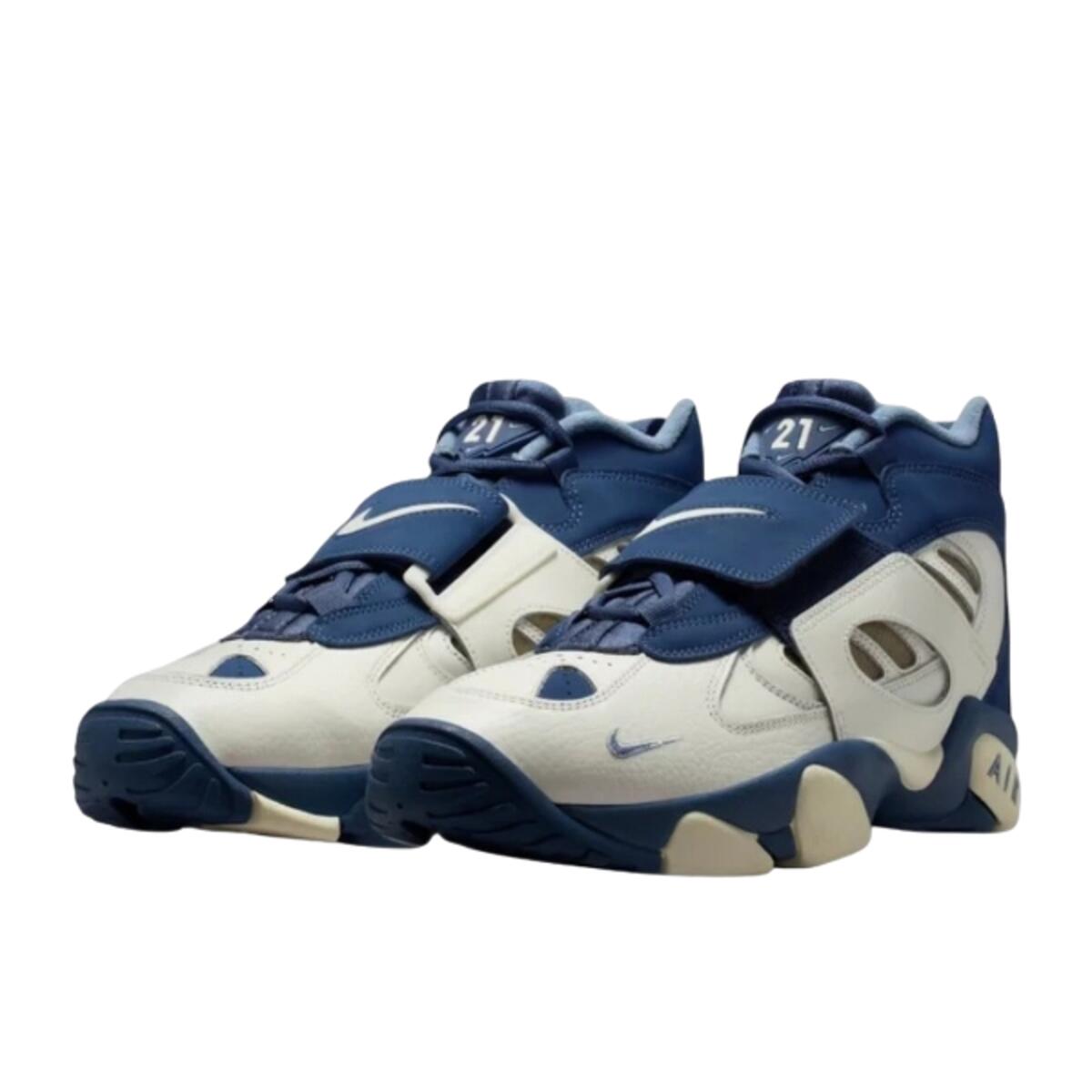 Zapatillas  Air Diamond Turf 2 Royals 2/4