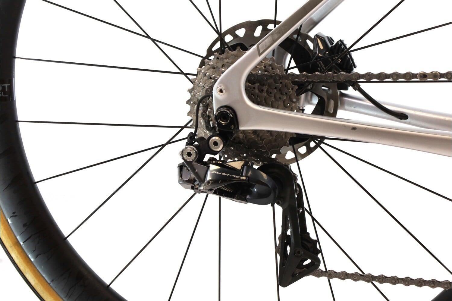 Segunda Vida · Bici estrada ·  Synapse Carbon 1 RLE Di2 11V · Bom estado 3/8