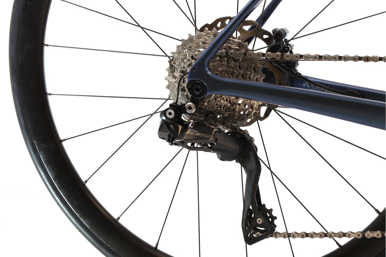 Segunda Vida · Bicicleta estrada ·  Defy Advanced 0 Di2 12V · Muito bom estado 3/8