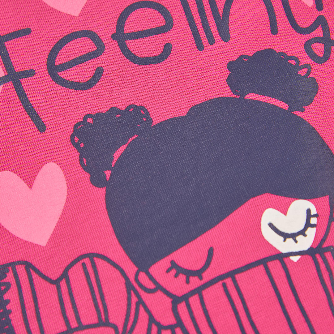 Camiseta punto niña fucsia estampado corazones 4/4