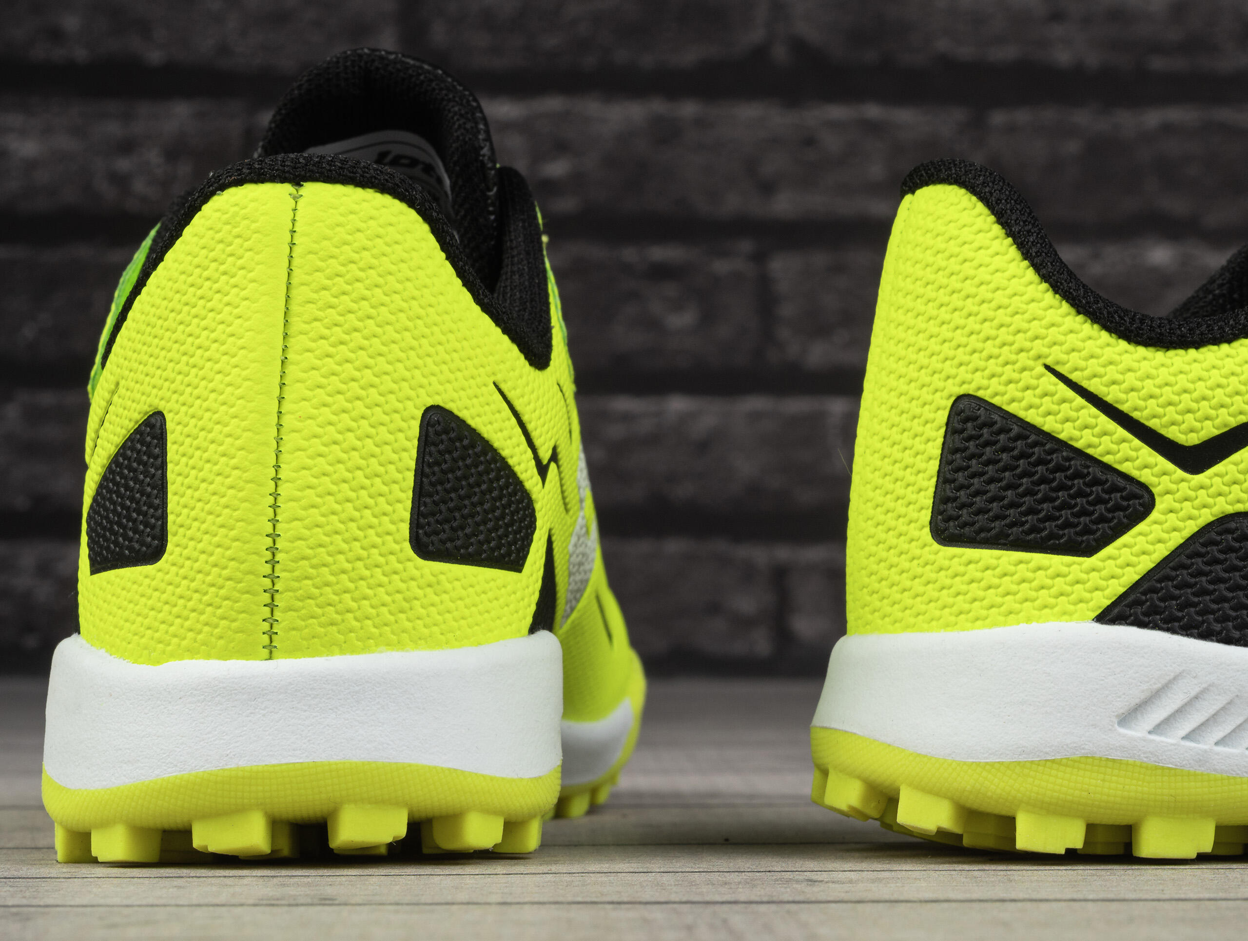 Buty piłkarskie turfy sportowe Lotto KOBATA 4/6