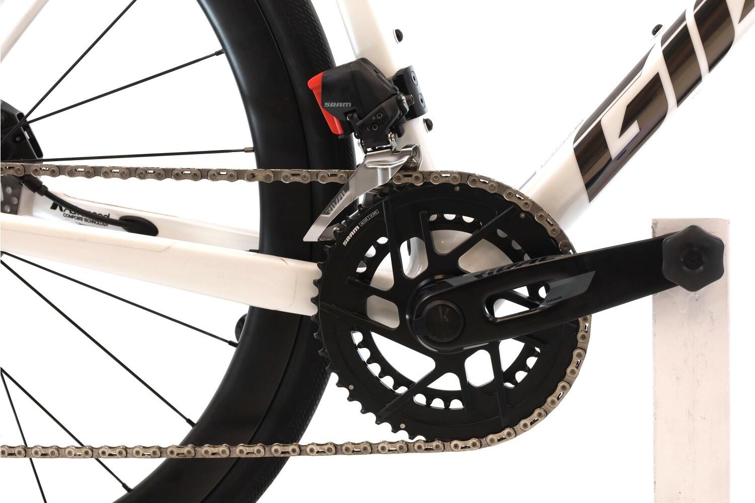 Segunda Vida · Bici carretera ·  Defy Advanced Pro 1 AXS 12V · Muy buen estado 4/8