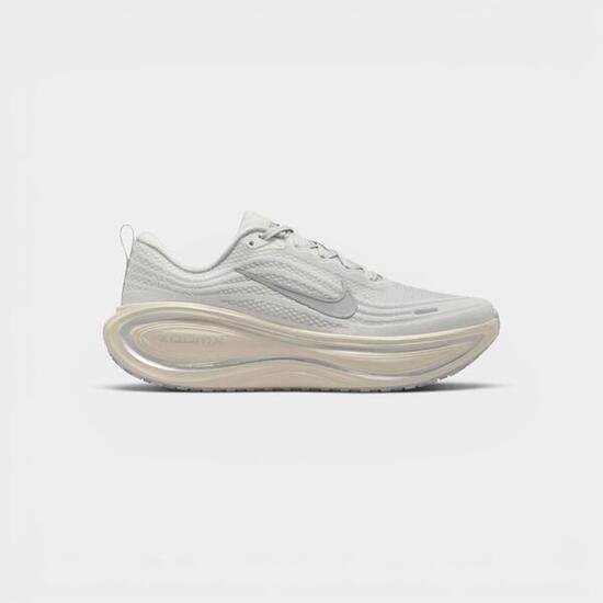 Nike Vomero Plus Running is Mental