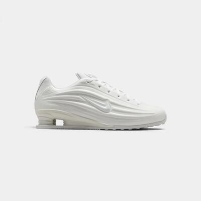 Nike shox z white/metallic silver (women's)