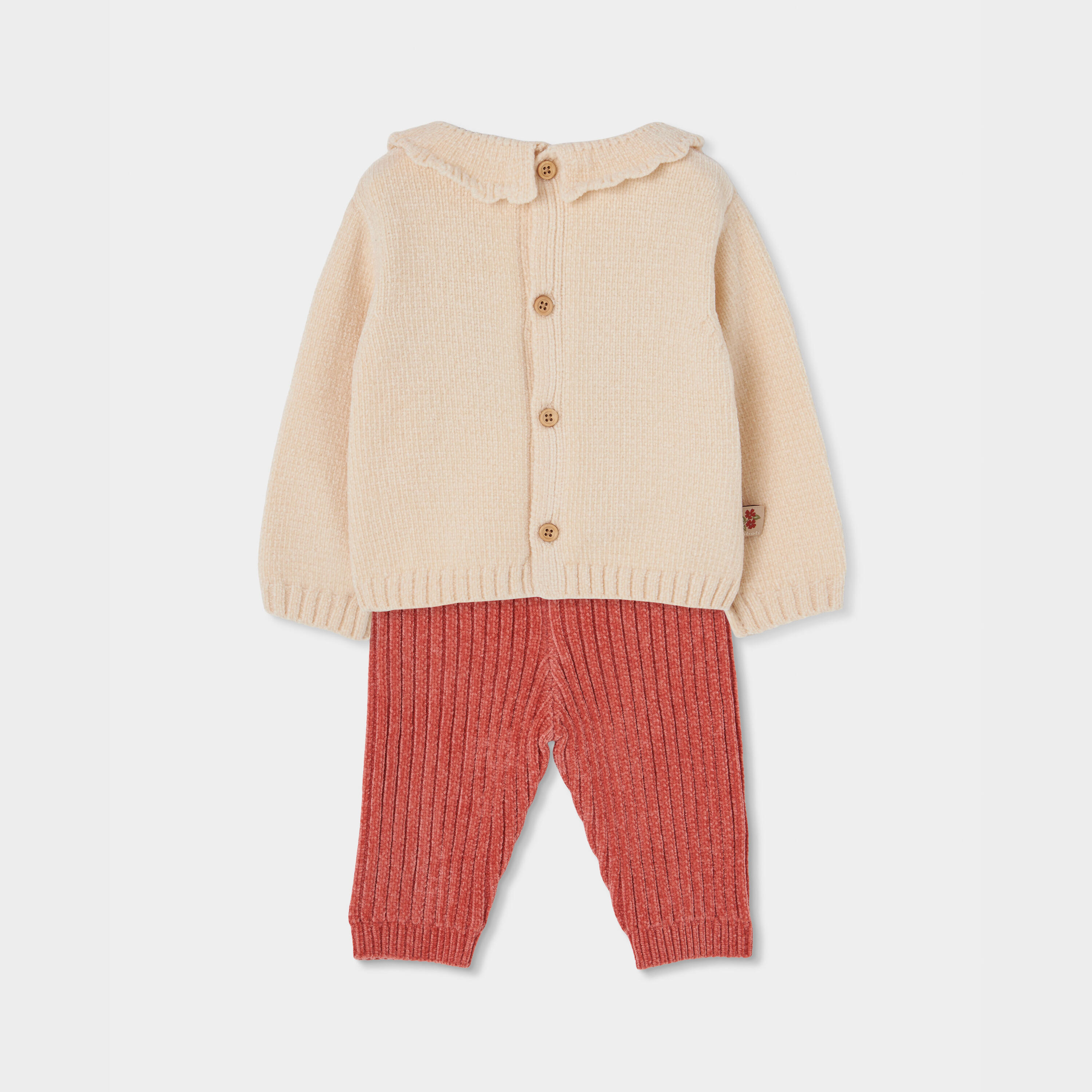 Conjunto bebé niña crudo bordado de ciervo 2/7