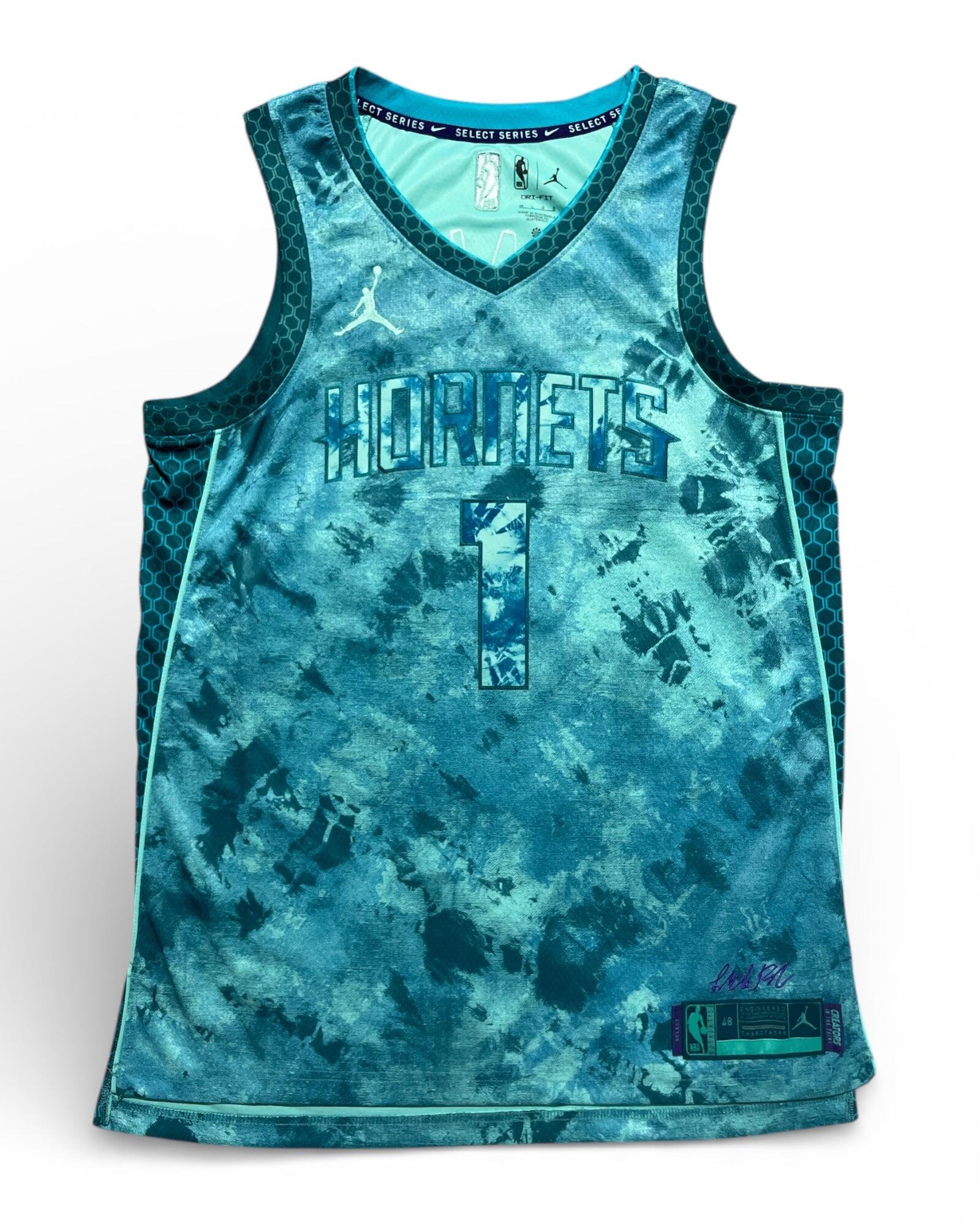 NIKE picture