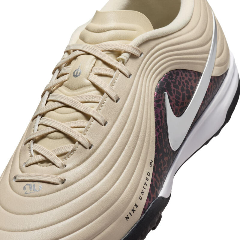 Ghete fotbal Nike Tiempo Maestro Academy TF NU3