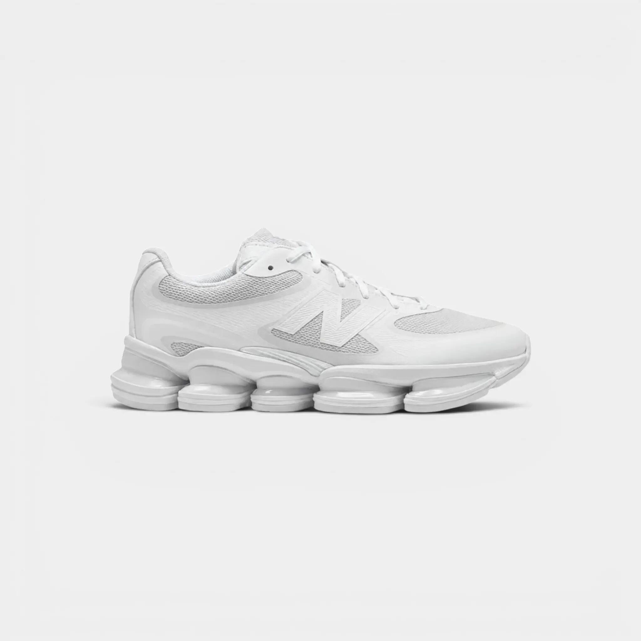 NEW BALANCE picture