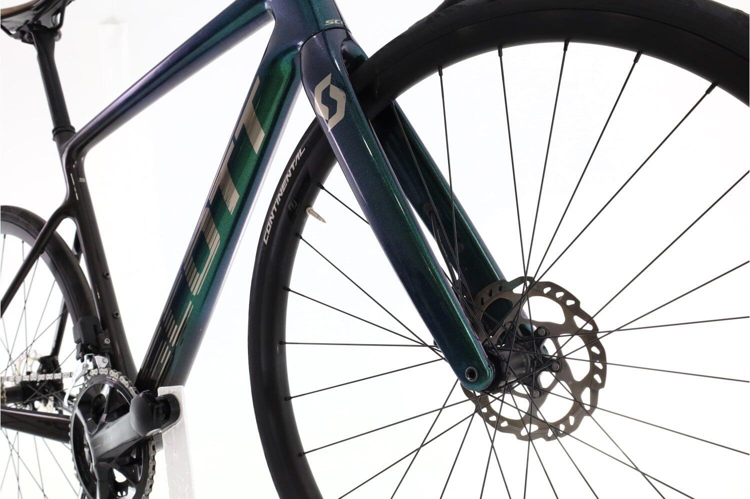 Refurbished road bike ·  Addict 20 Di2 12V · Very good condition 5/7