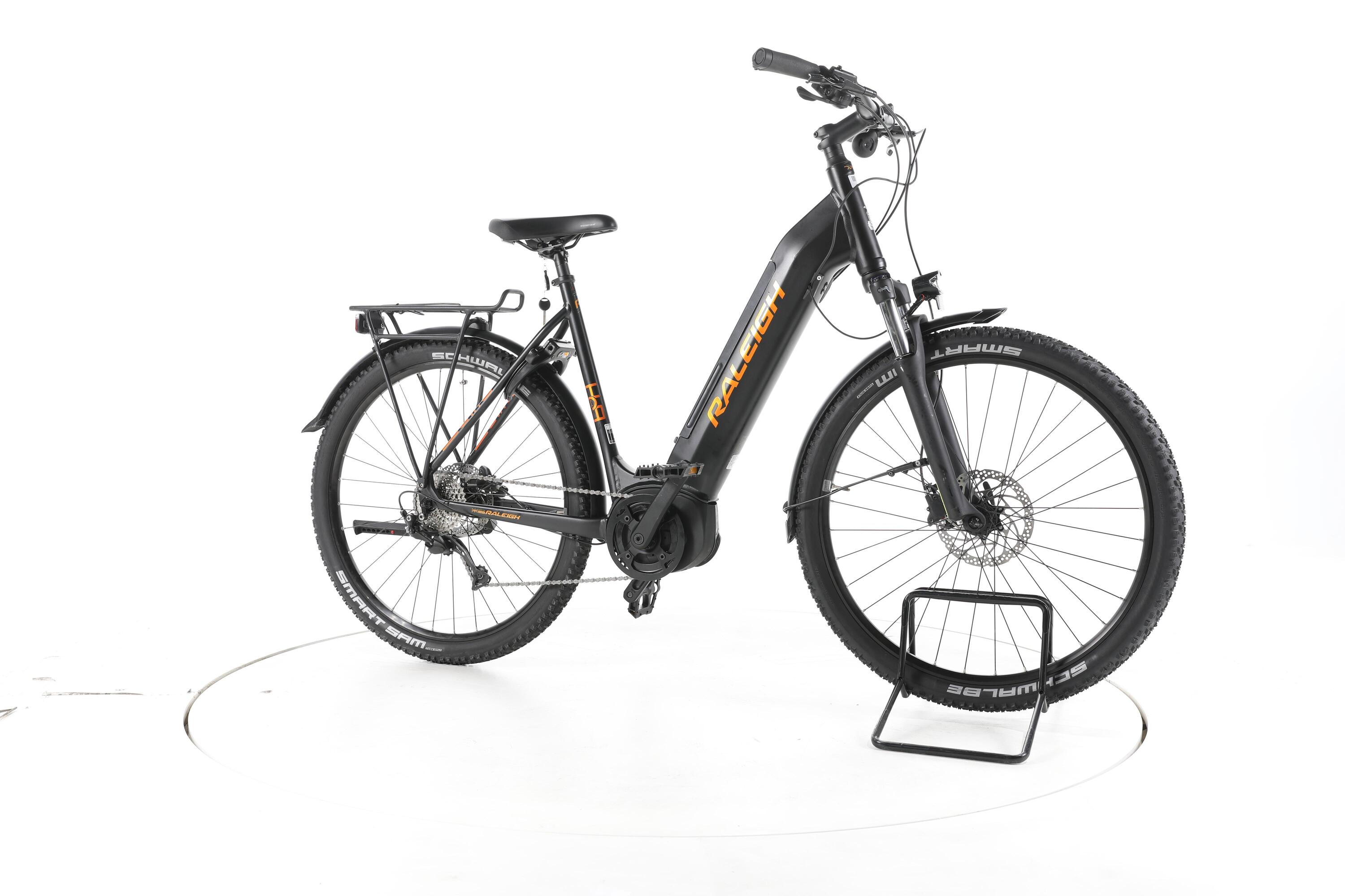 Refurbished - Raleigh Dundee Trekking E-Bike Low step - Good Condition 2/7