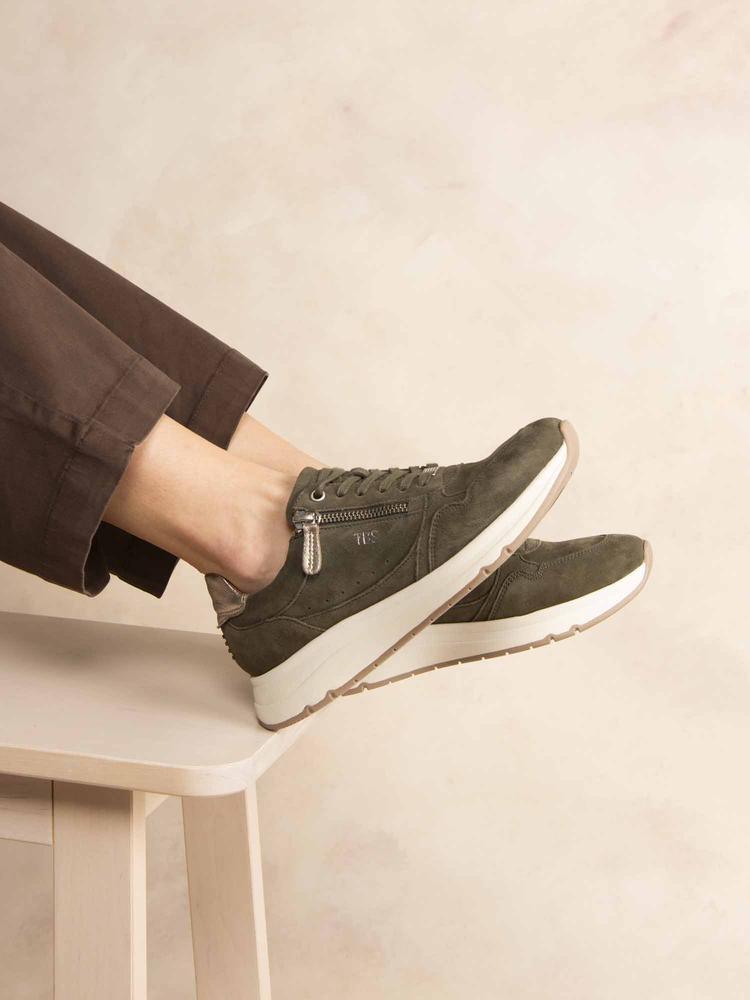 marron / kaki