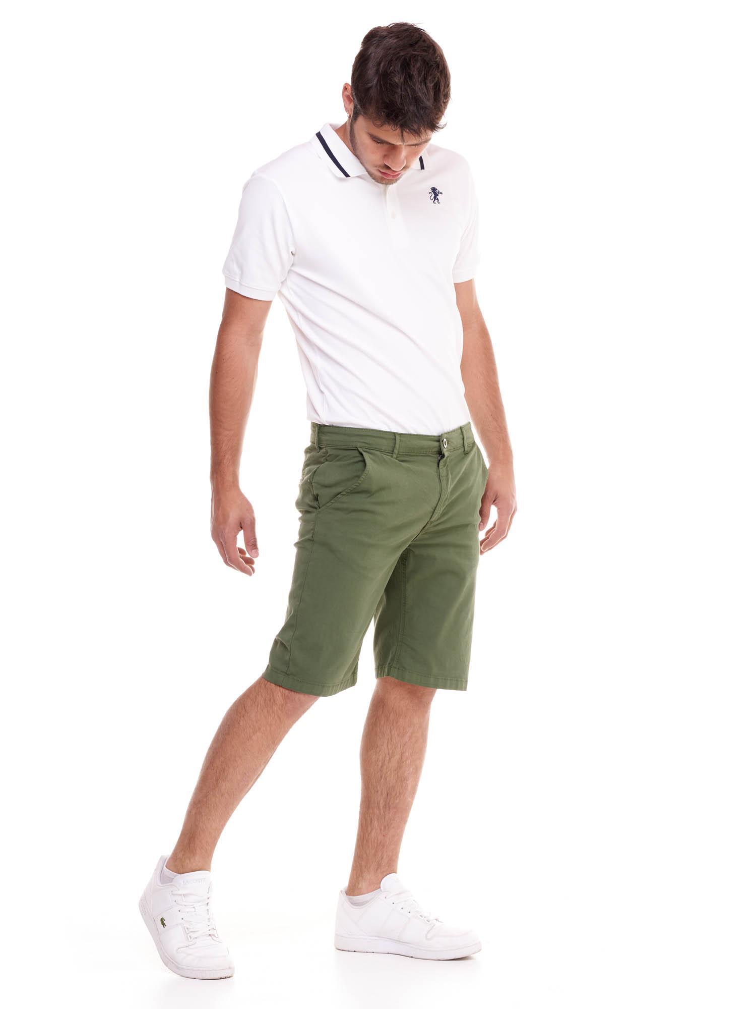 Minimalistische chinoshort voor heren 3/6