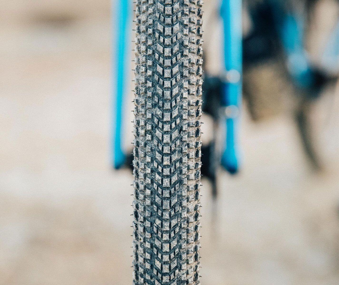 Hutchinson Touareg 700 mm Tubeless Ready Gravelreifen Weich Reinforced+ Bi-Gummi 3/3