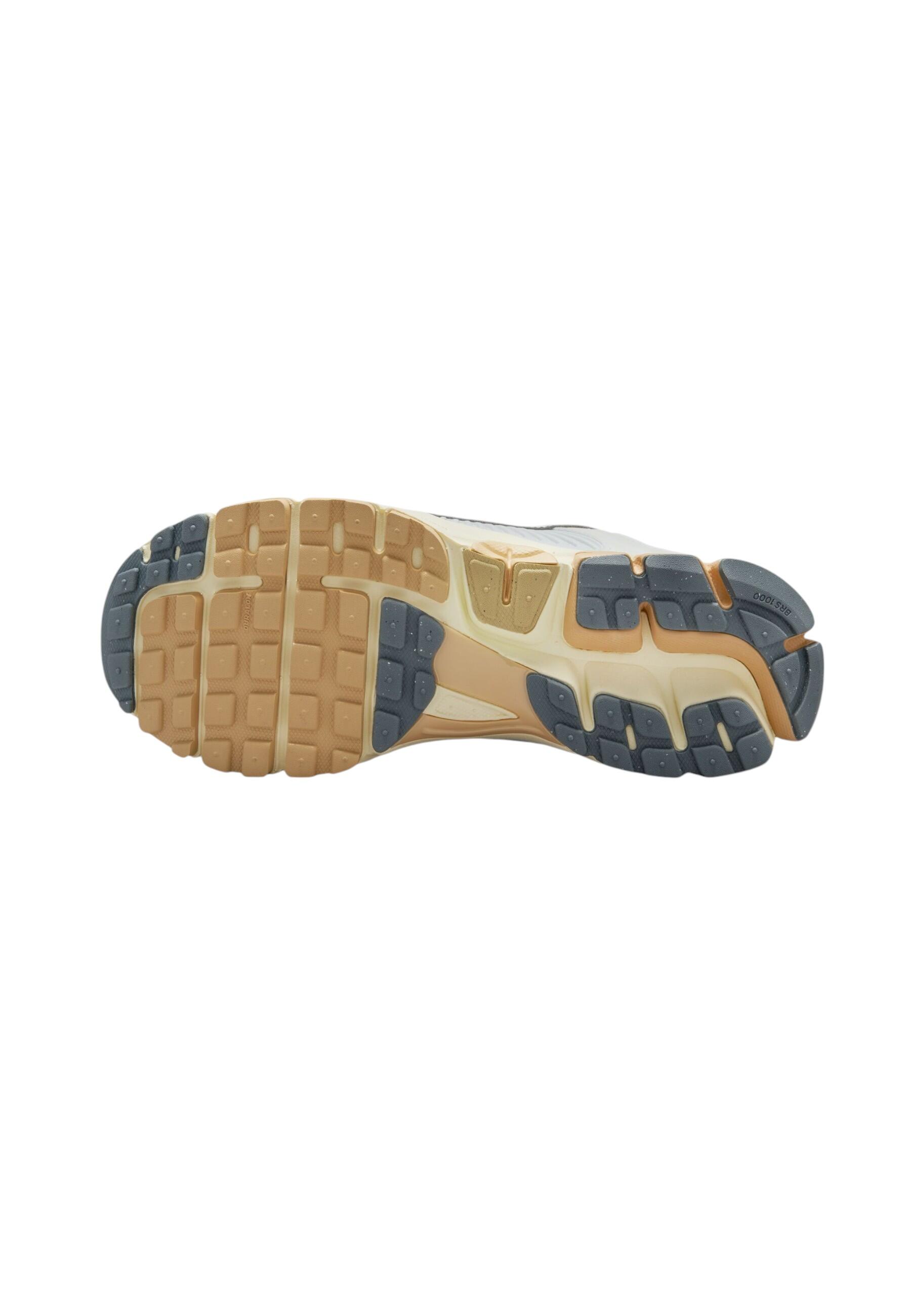 Nike Sportswear - Sneakers W NIKE ZOOM VOMERO 5 in sintetico per donna 5/5