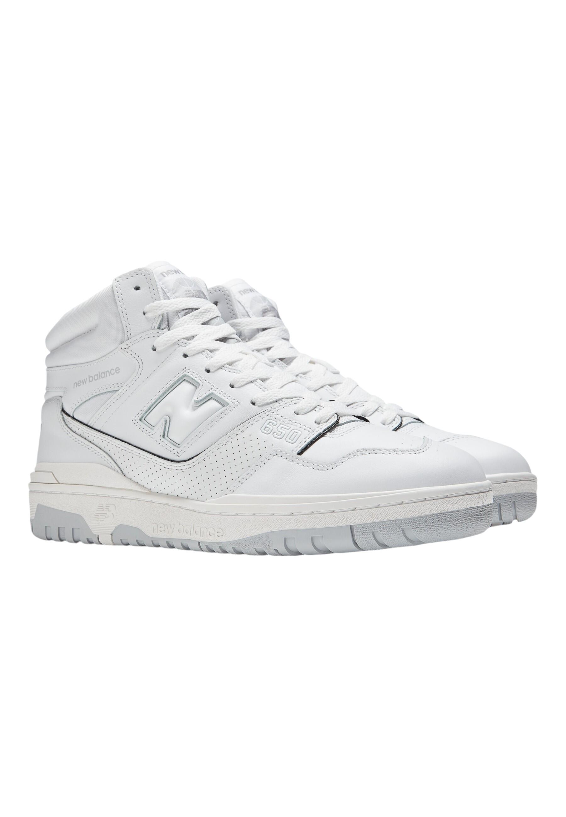 Scarpe New Balance bianche in pelle lifestyle 3/5