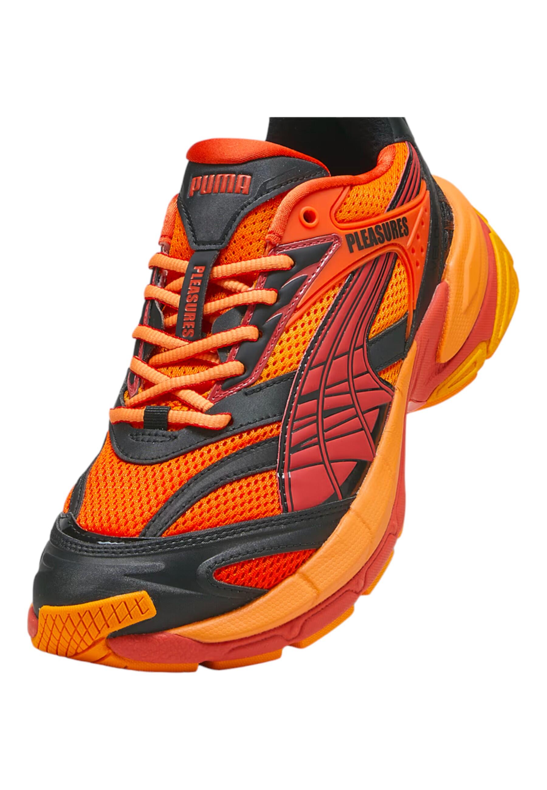 PUMA X Pleasures Velophasis Layers schoenen 6/7