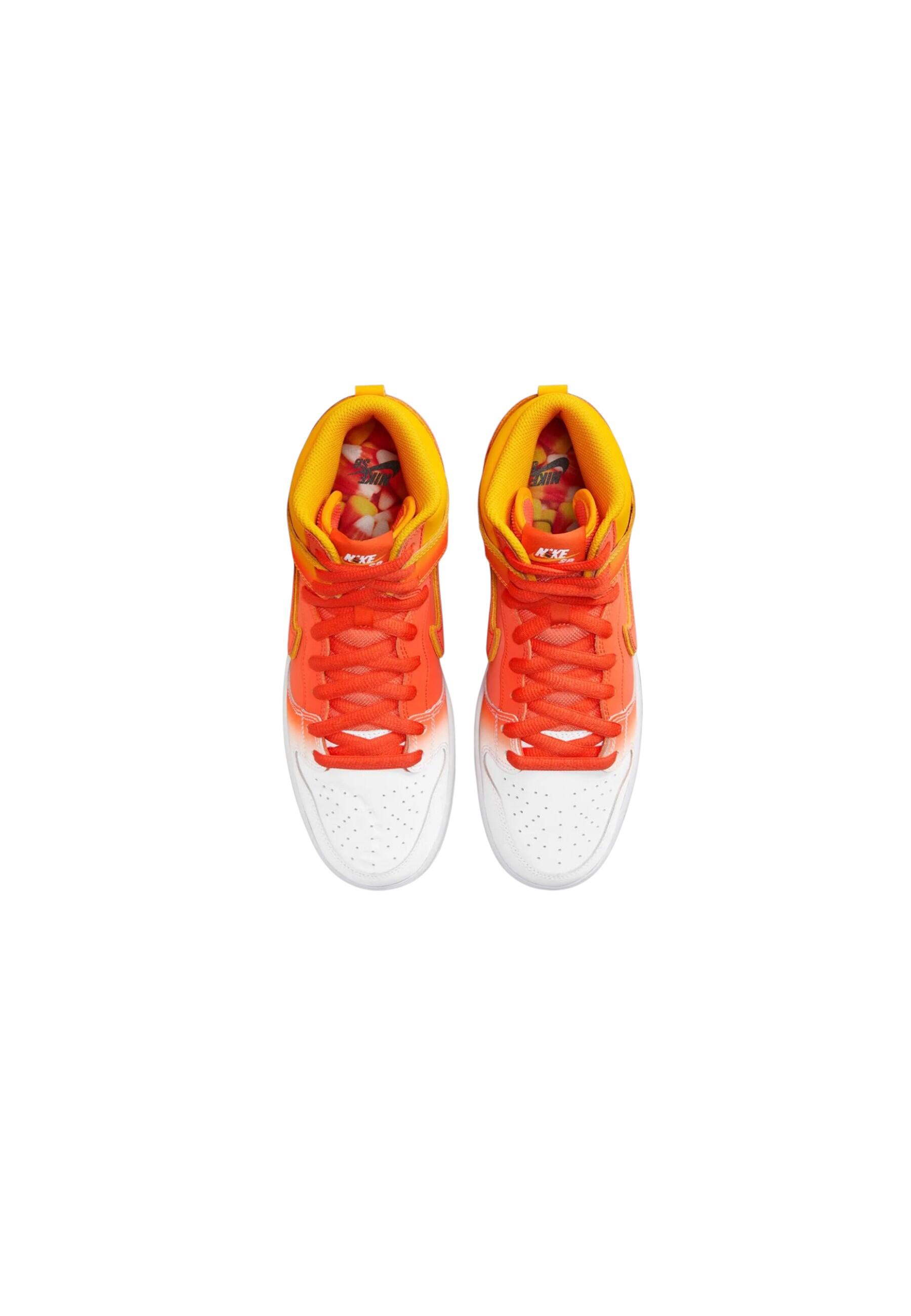 Scarpe  SB Dunk High Sweet Tooth Candy Corn 3/4