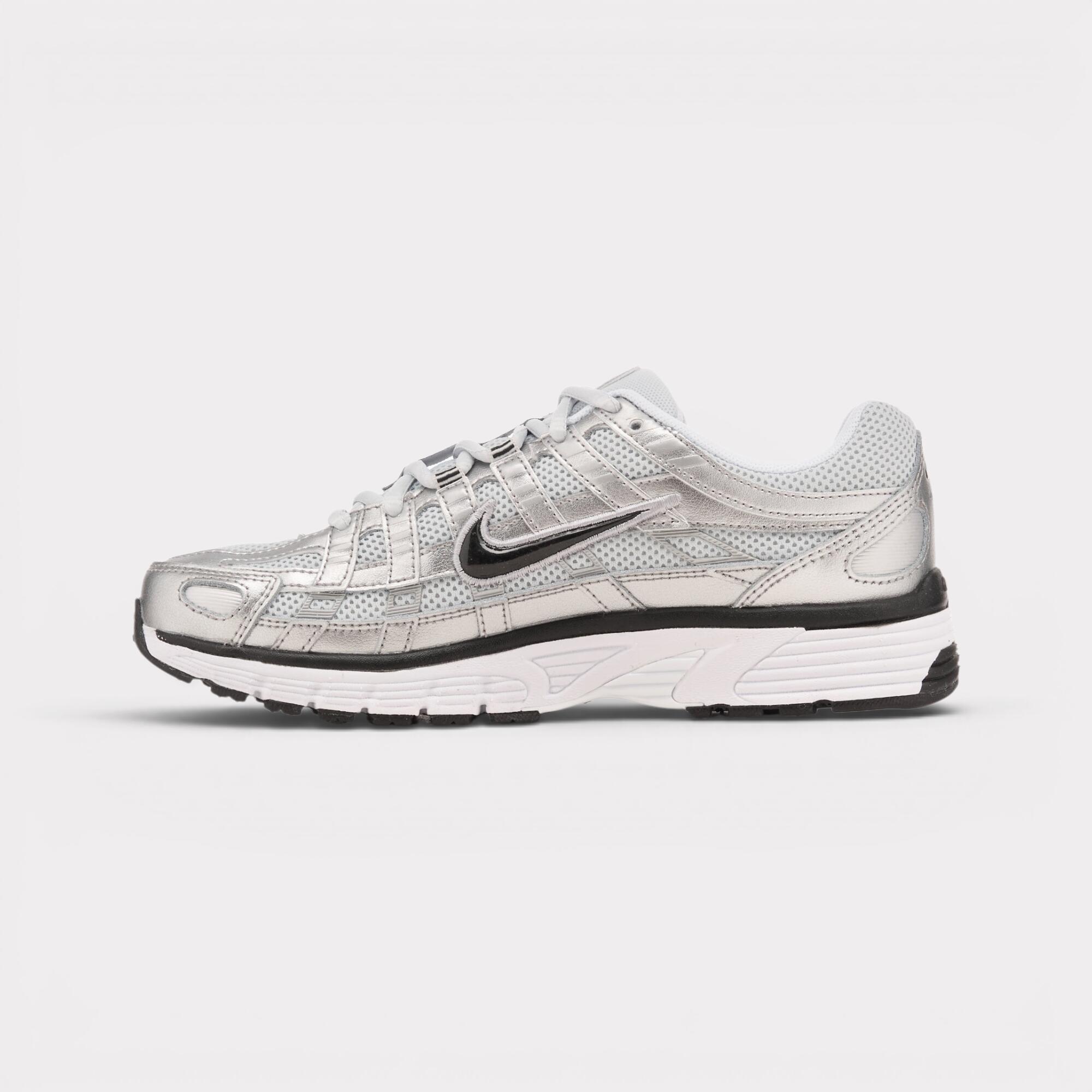 Nike Damen Sneaker P-6000 Metallic Silber, White-Pure Platinum 3/7