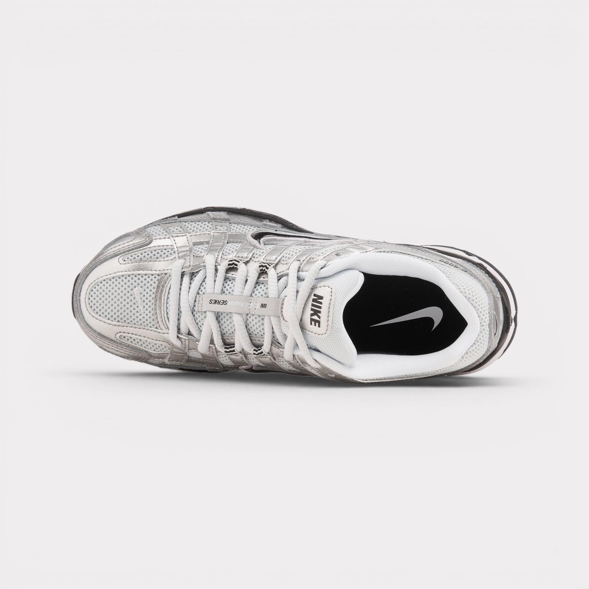 Nike Damen Sneaker P-6000 Metallic Silber, White-Pure Platinum 5/7