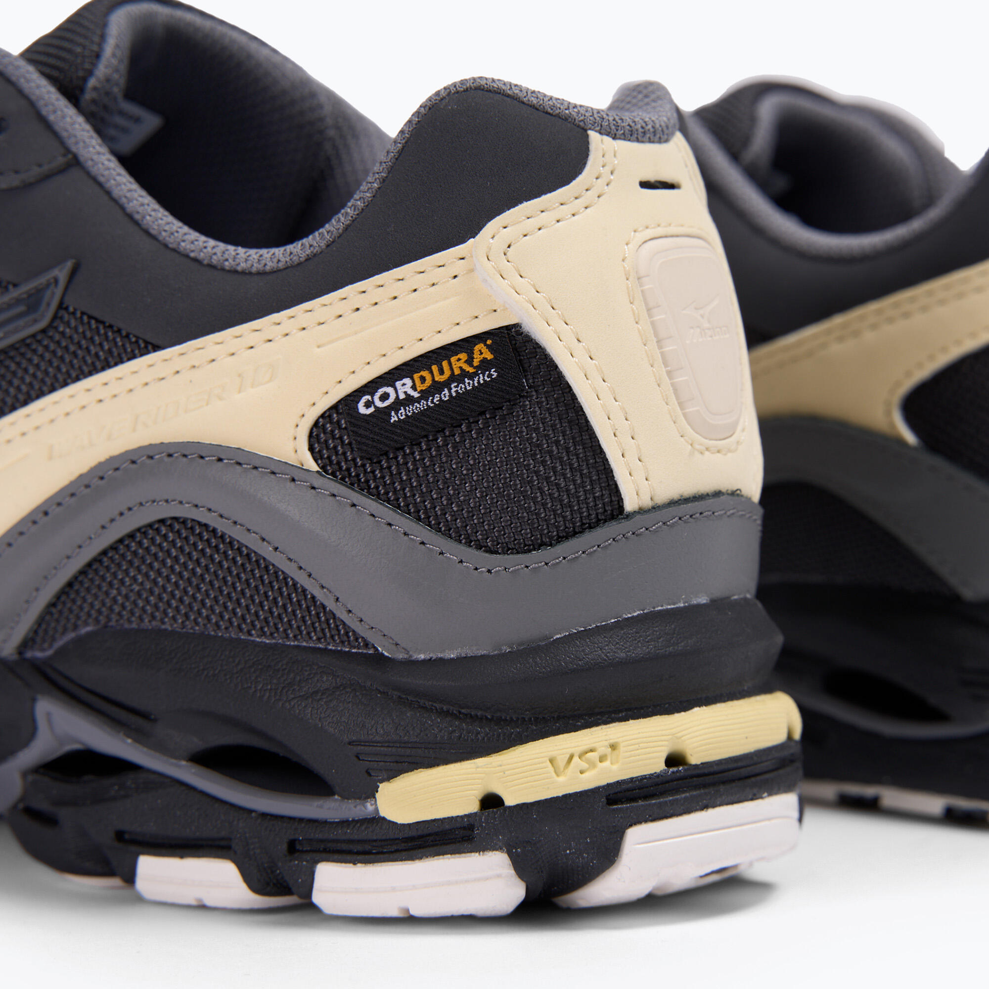 Mizuno Wave Rider 10 Cordura Black Sand 5/6