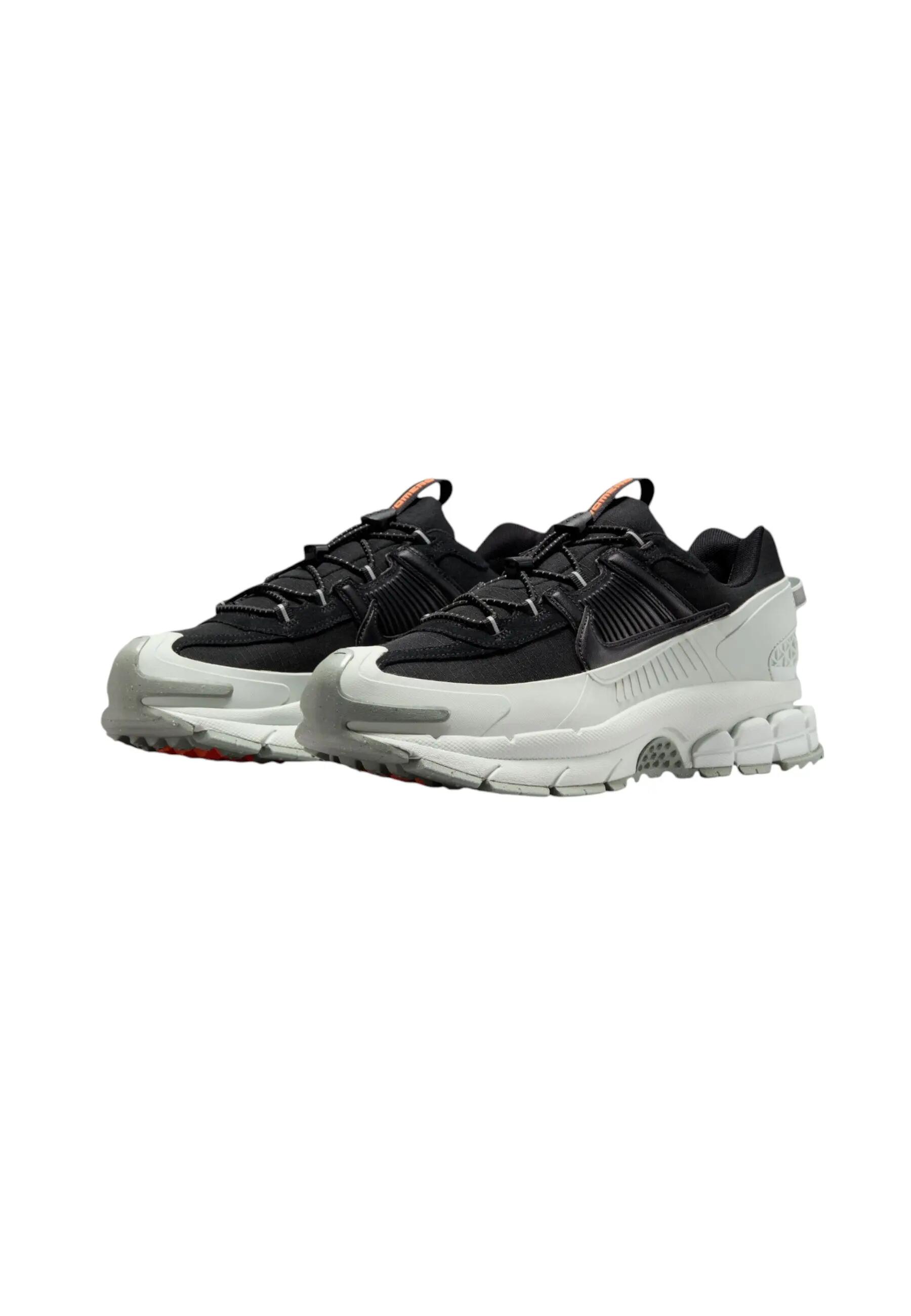 Nike Sportswear - Sneakers VOMERO ROAM en synthétique pour homme 1/6