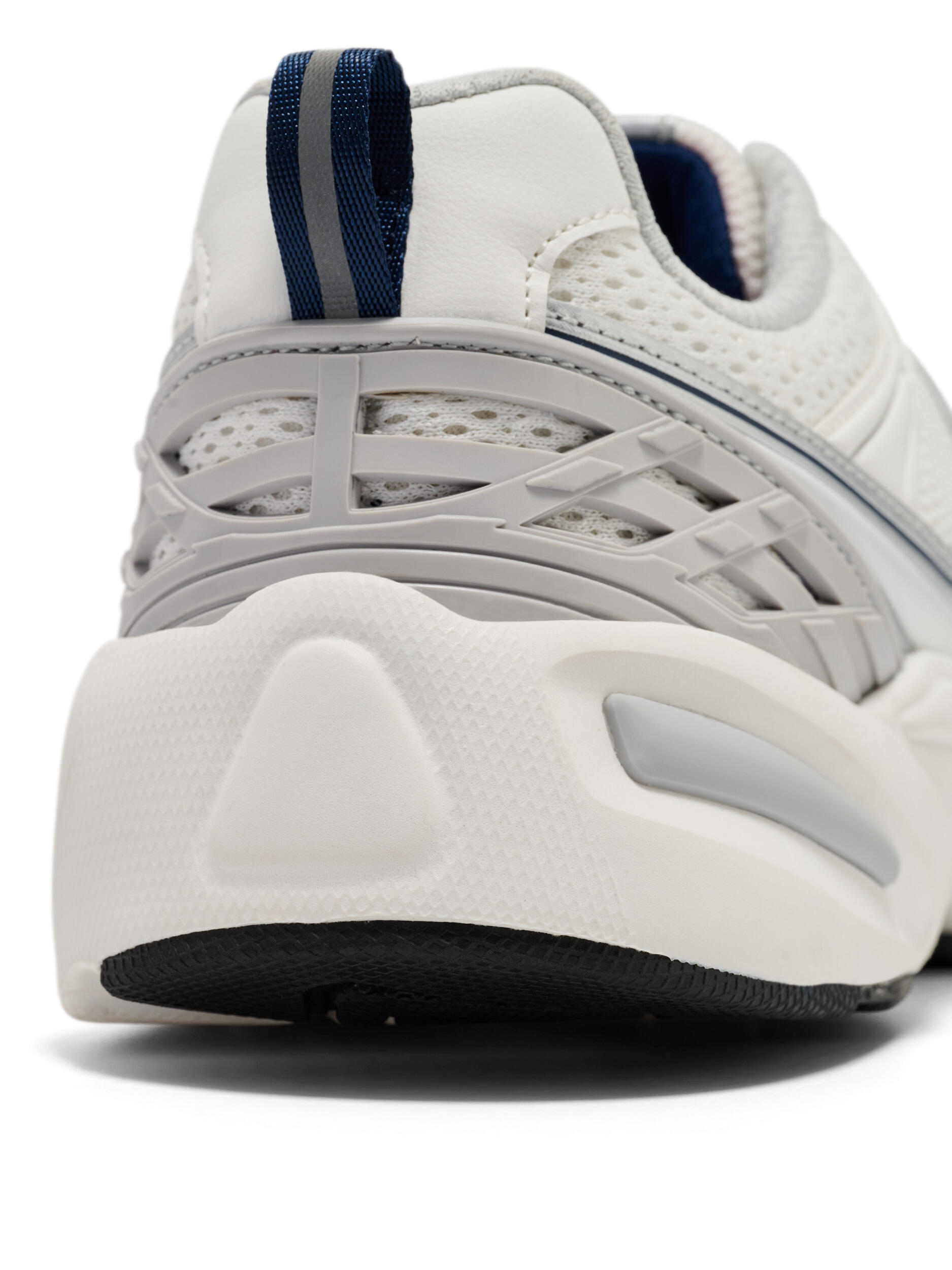 Sneakersy Hummel Trackforce One 6/7