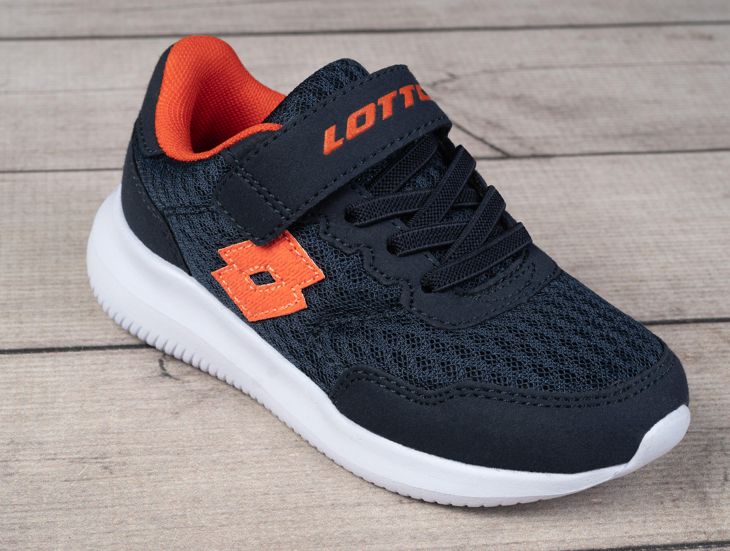 Buty dziecięce sportowe na rzep Lotto RELATE K 6/6
