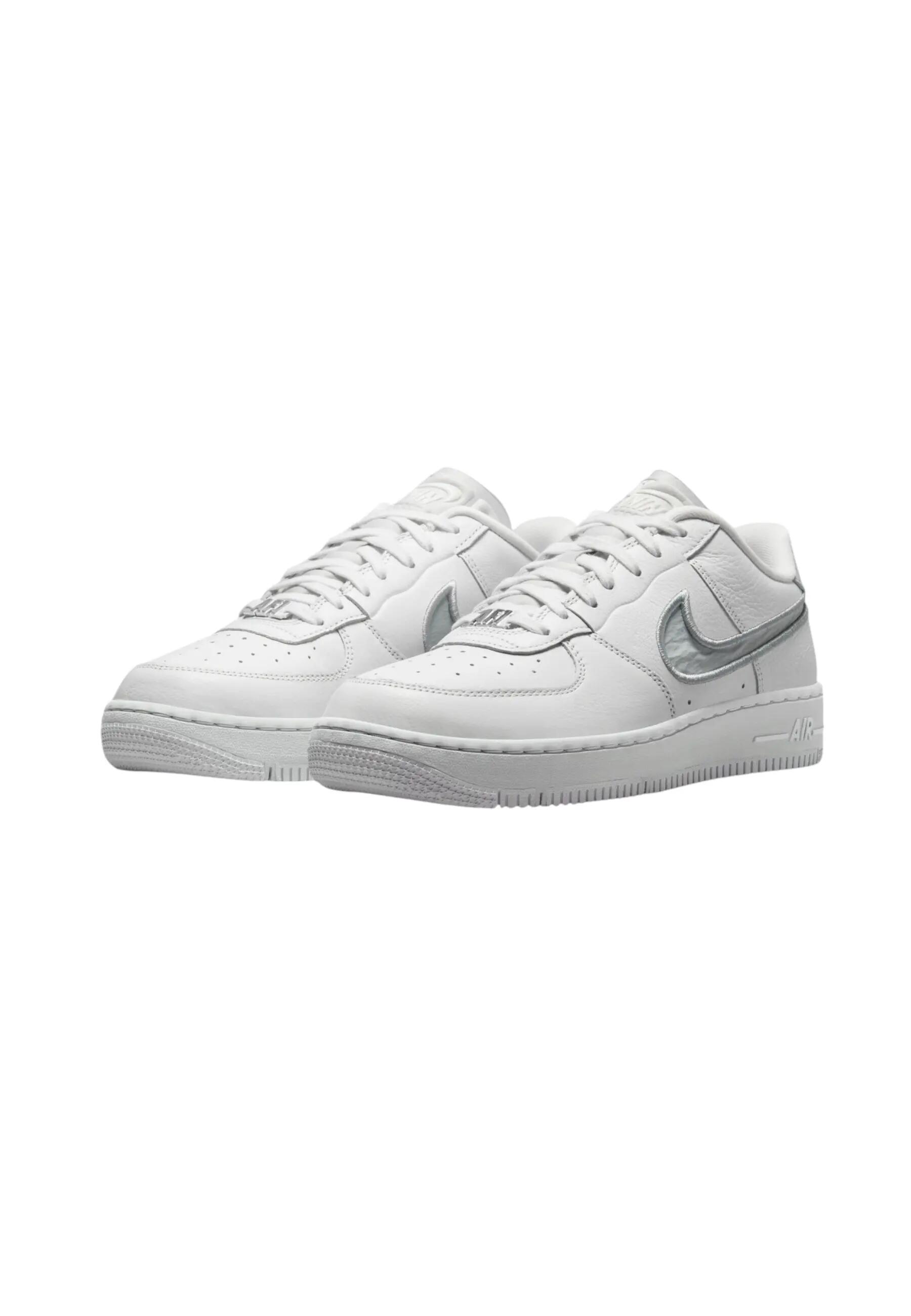 NIKE picture