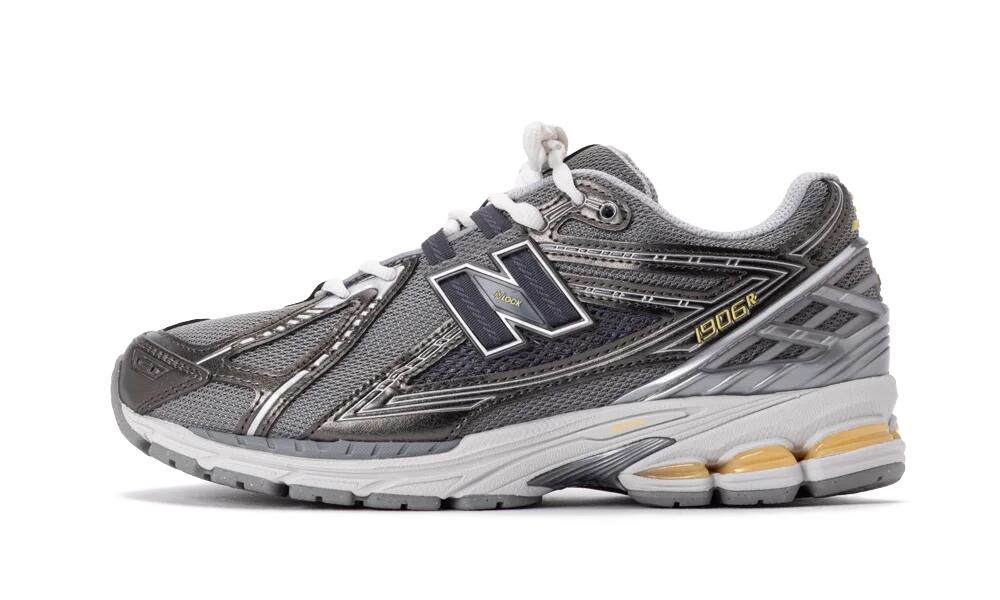 NEW BALANCE picture