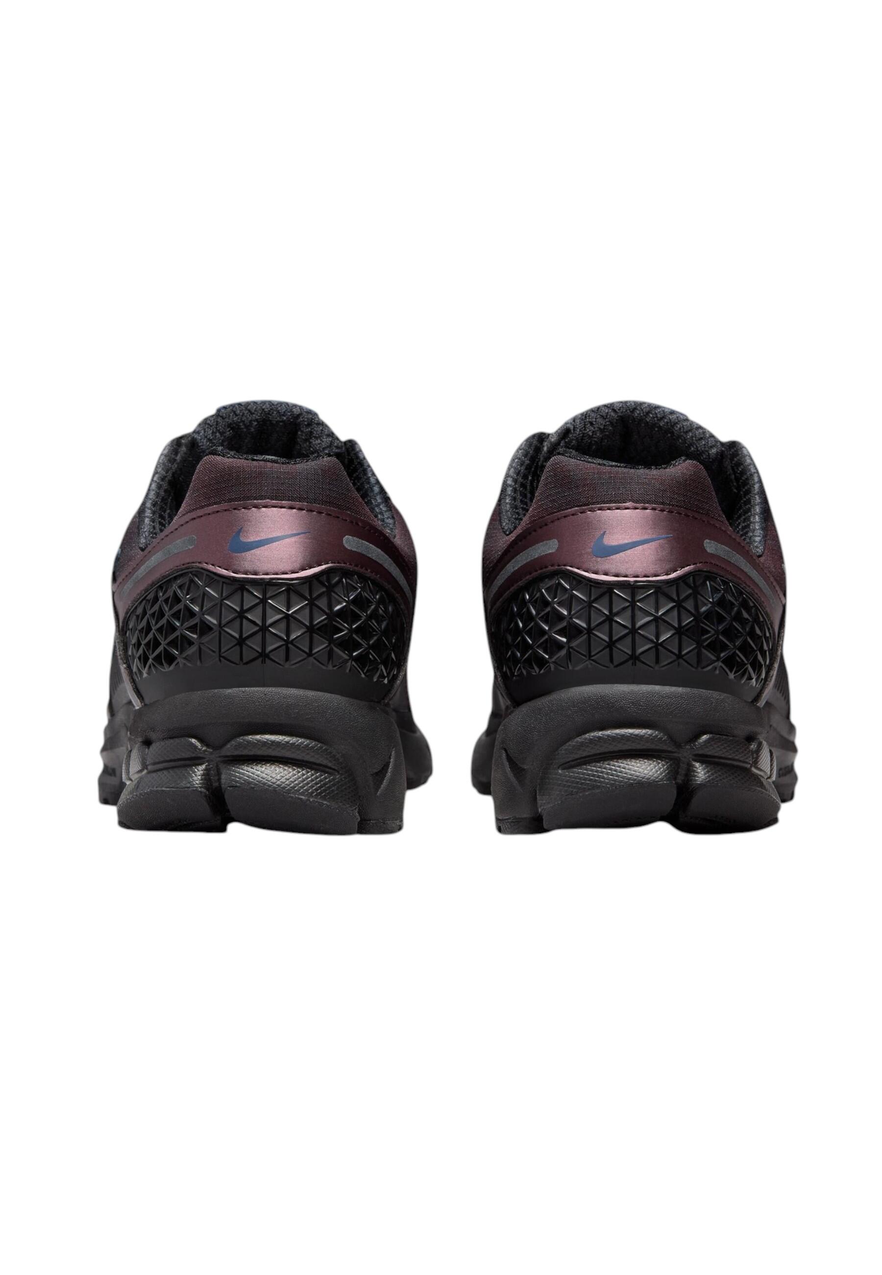 Nike Sportswear - Sneakers W NIKE ZOOM VOMERO UT in sintetico per donna 4/5