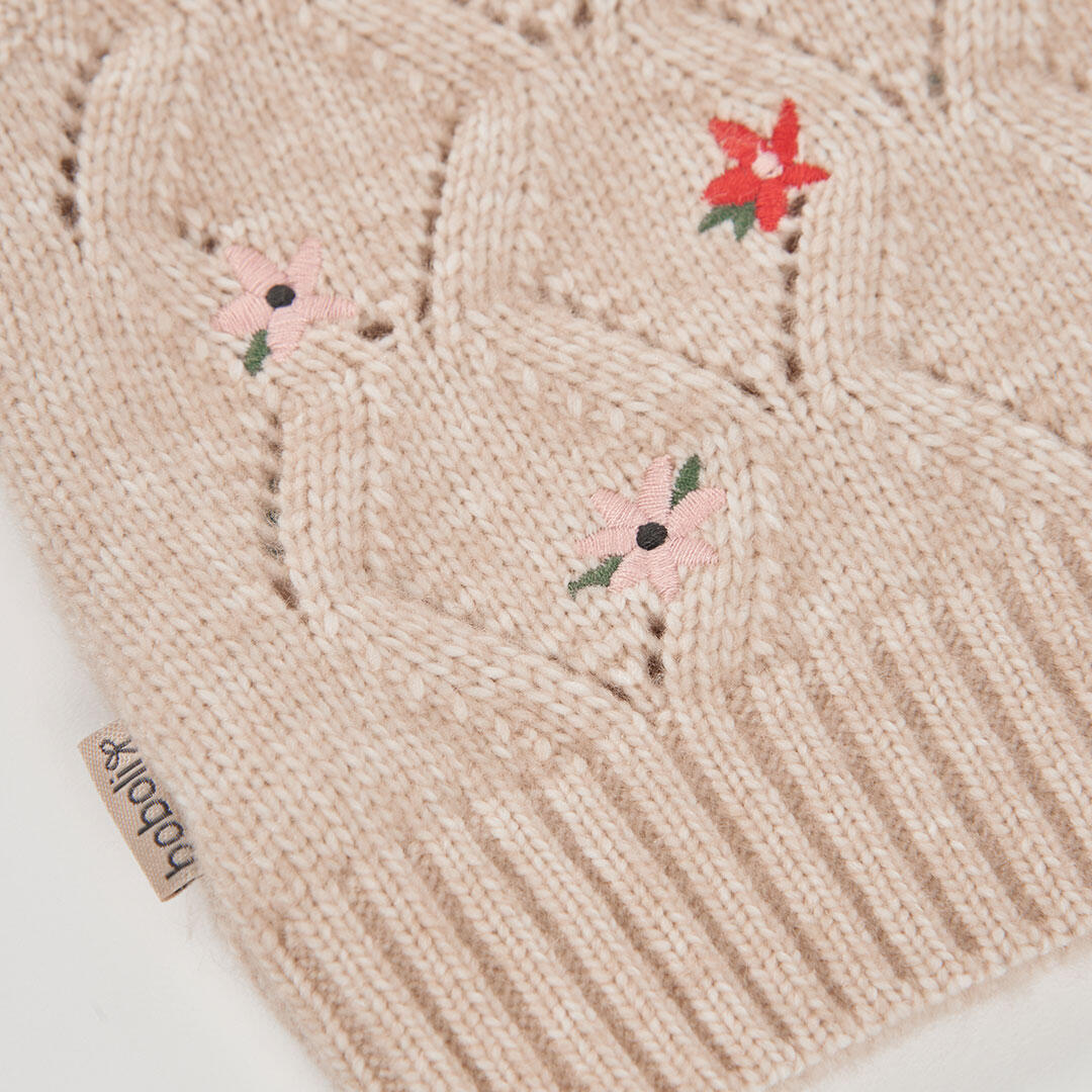 Chaleco beige niña bordado de flores 4/4