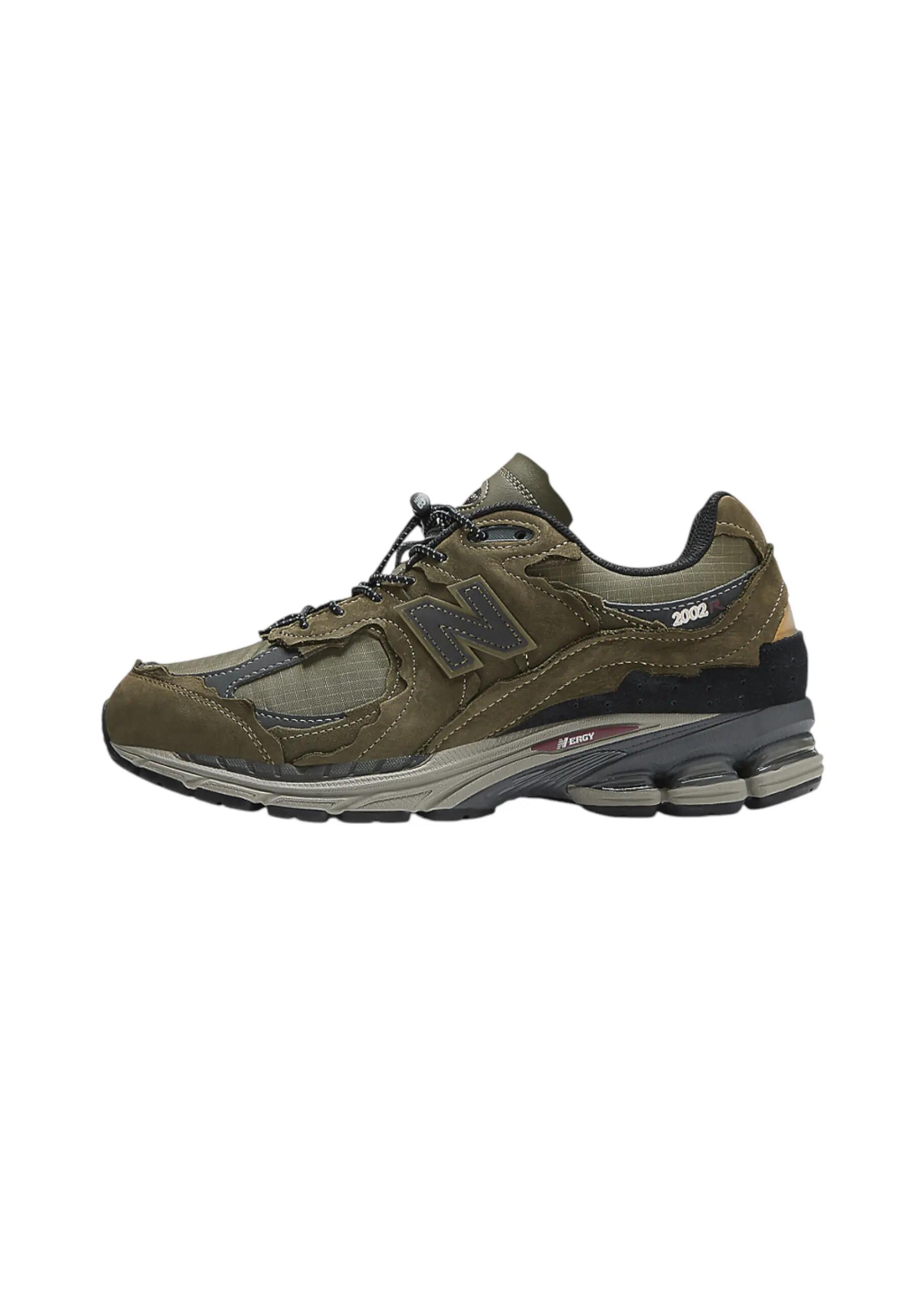 NEW BALANCE picture